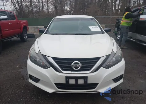 2017 Nissan Altima 2.5 Sr из США, поврежденный, VIN 1N4AL3APXHC482761